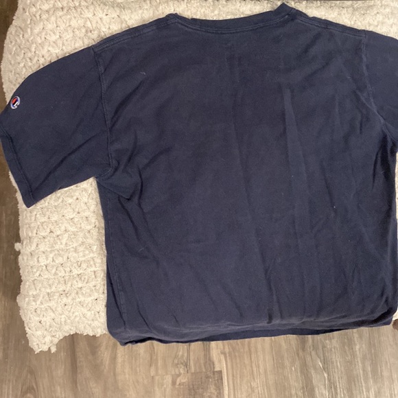 Champion Teeshirt - Picture 2 of 3